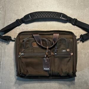 Item 353: Tumi Messenger Bag